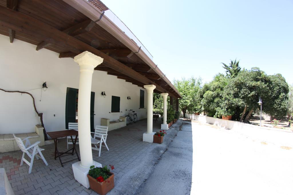 B&B Casale Spisari Galatone Exterior foto